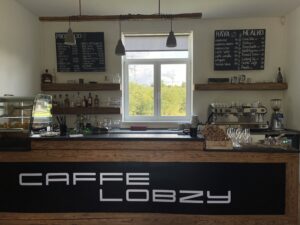 front bar caffe lobzy